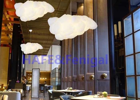 Décoration de allumage gonflable de flottement 10mm2 220V de nuage de tendance de mode