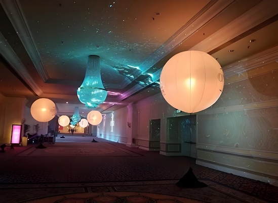 L'éclairage intérieur Arcti polyvalent pour un usage décoratif commercial