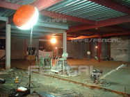 Trépied allumant le ballon LED400w pour l'illumination de sécurité au chantier de construction